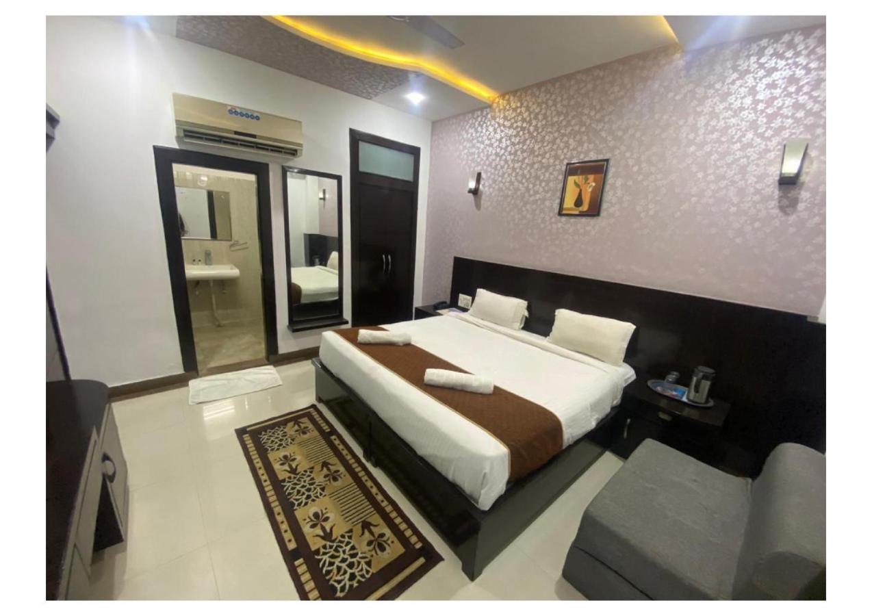 Dazzling East Gate Hotel Agra  Exterior photo