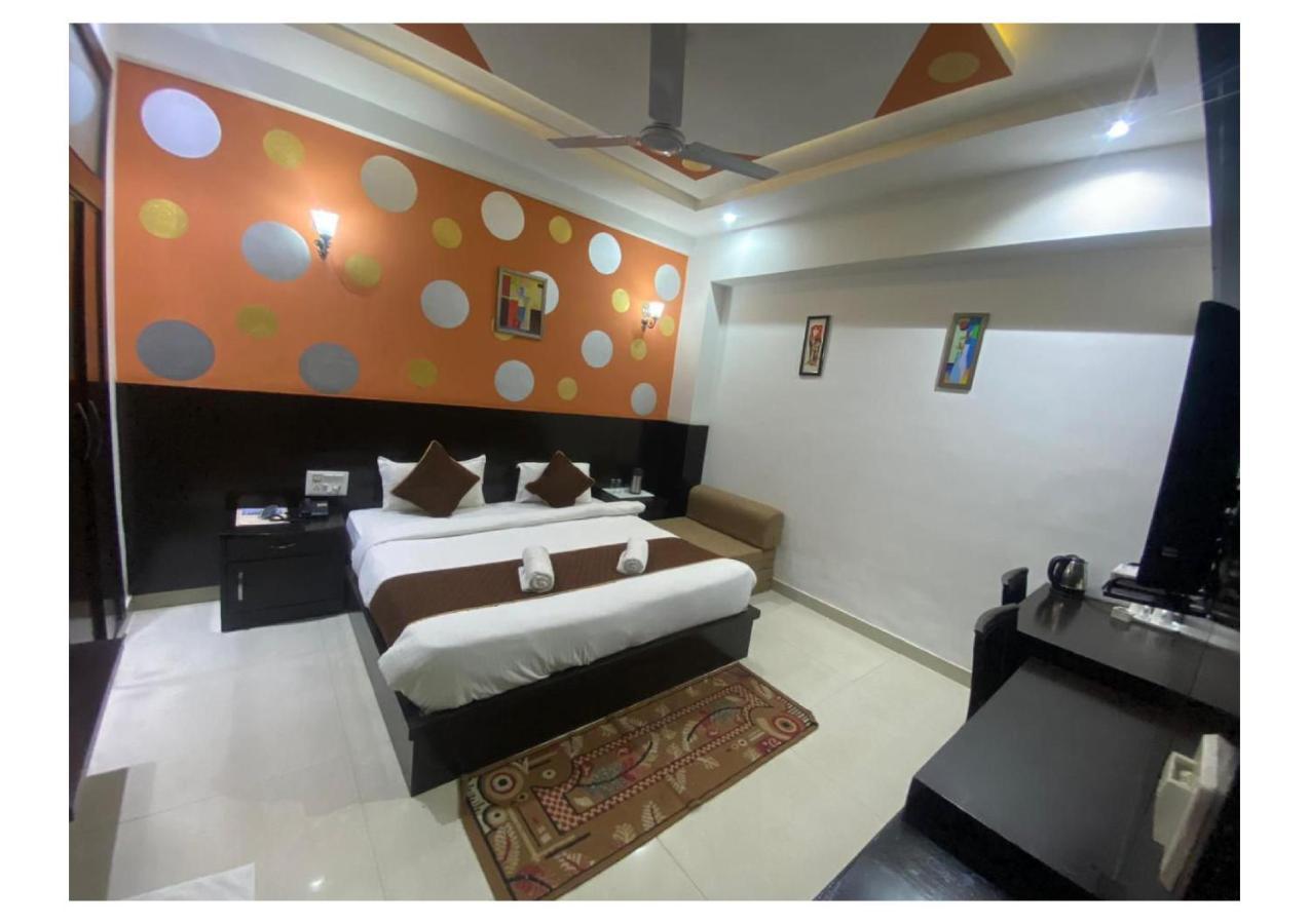 Dazzling East Gate Hotel Agra  Exterior photo