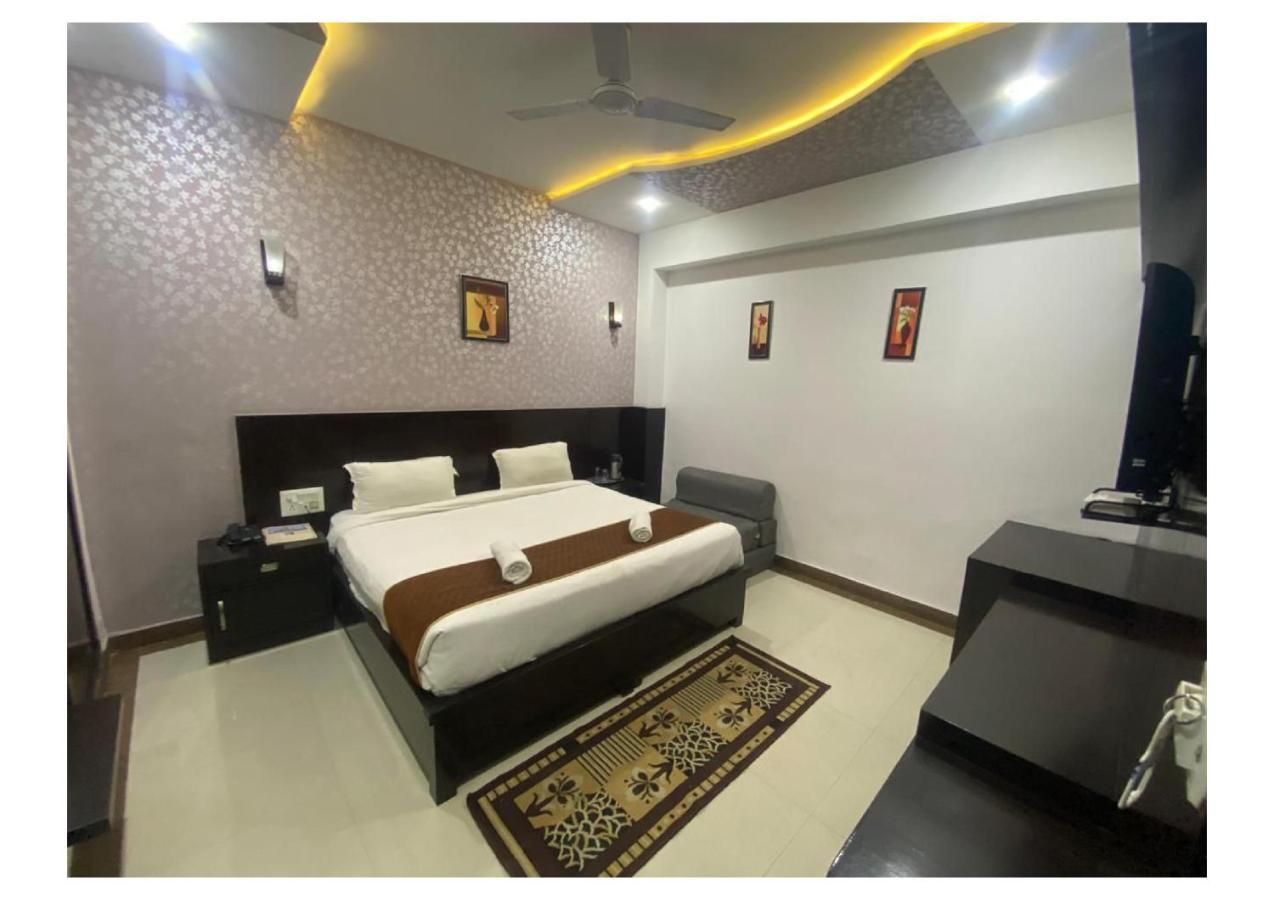 Dazzling East Gate Hotel Agra  Exterior photo
